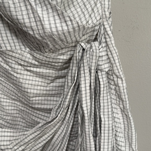 White Asymmetrical Ruched One-Shoulder Dress - Picture 3 of 5